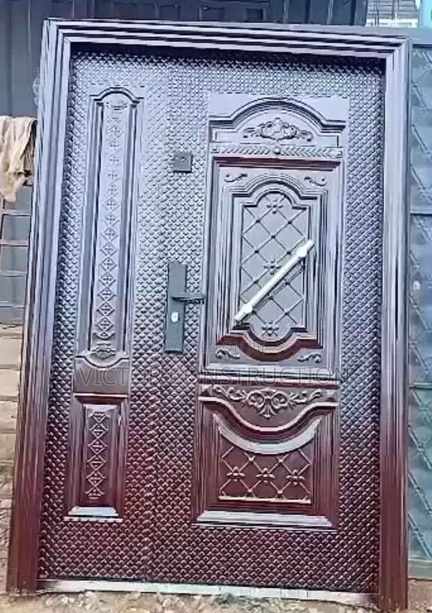 Iron Metal Door · Photo 1