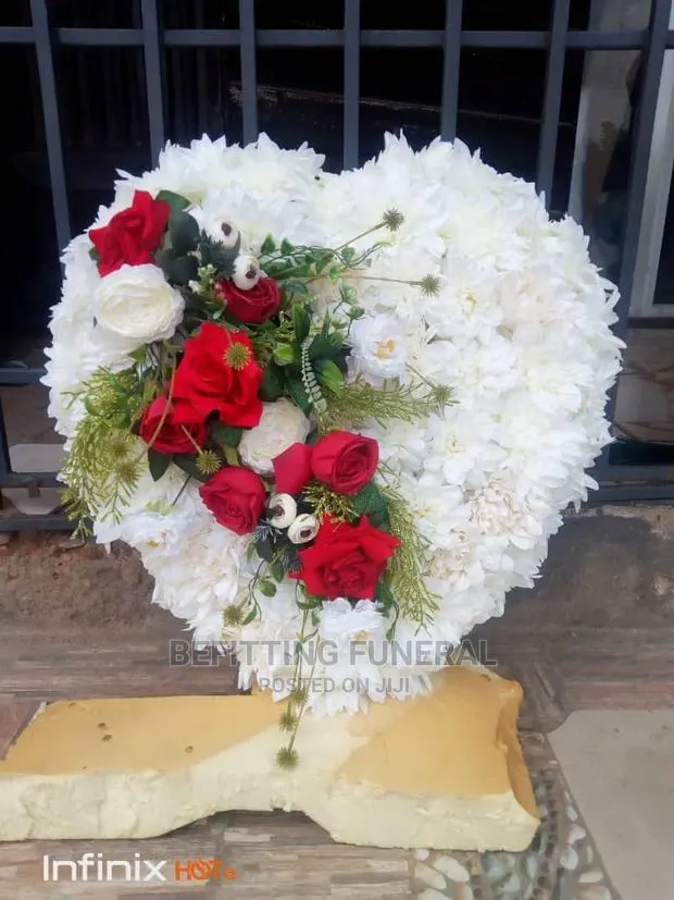 Funeral Wreaths for Sale · Photo 1