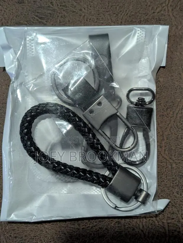 5pcs Creative Keychain Keyring Combination, Featured Gift Keychain · Photo 1