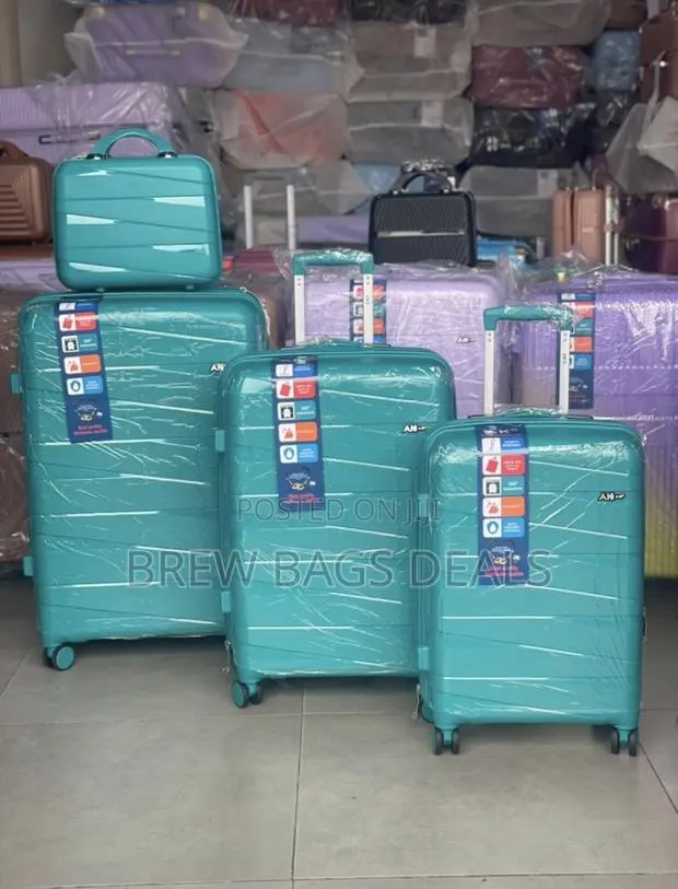 Premium Quality Ak 4set 29inches Unbreakable Traveling Bag. · Photo 1