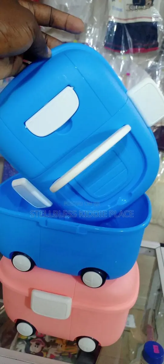 Durable Plastic Lunch Box · Photo 3
