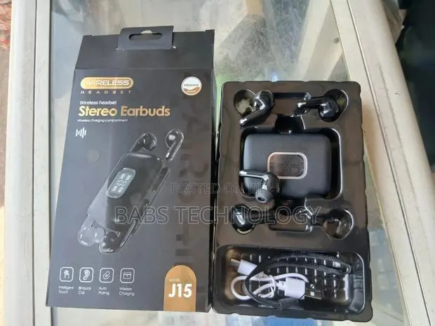 J15 4 in 1 Earbuds · Photo 1