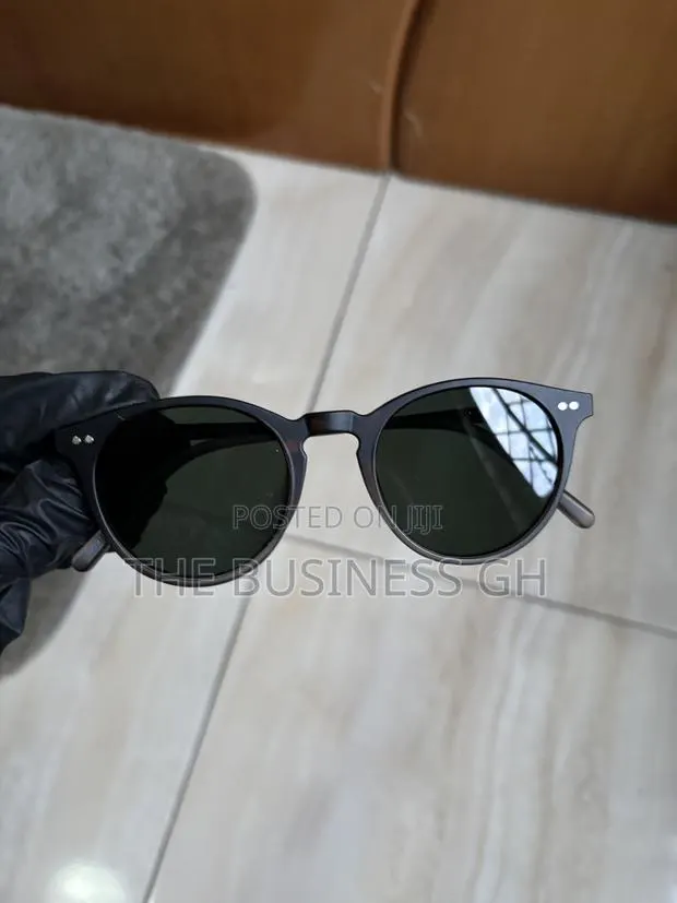 New Non- Branded Sunglasses · Photo 1