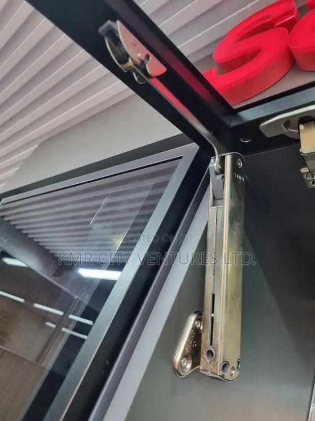 Slim-Mech Lift Up System · Photo 1