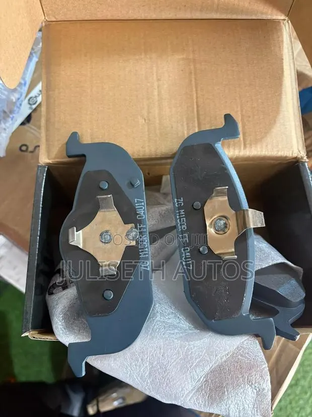 Roewe 350, Mg 350, Gac Gs8 Front Brake Pad · Photo 1