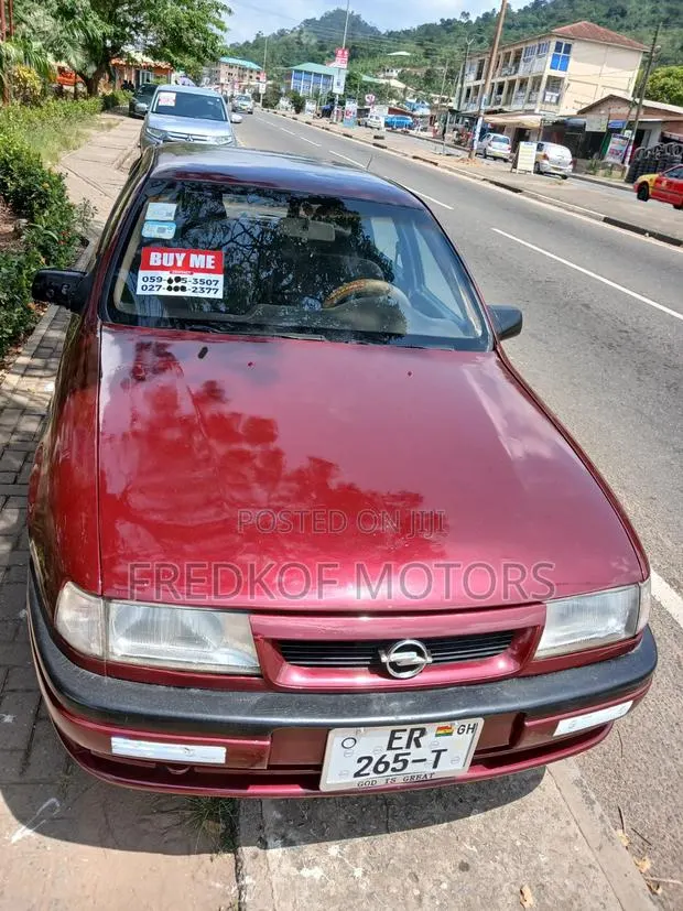 Opel Astra 1999 Red · Photo 1