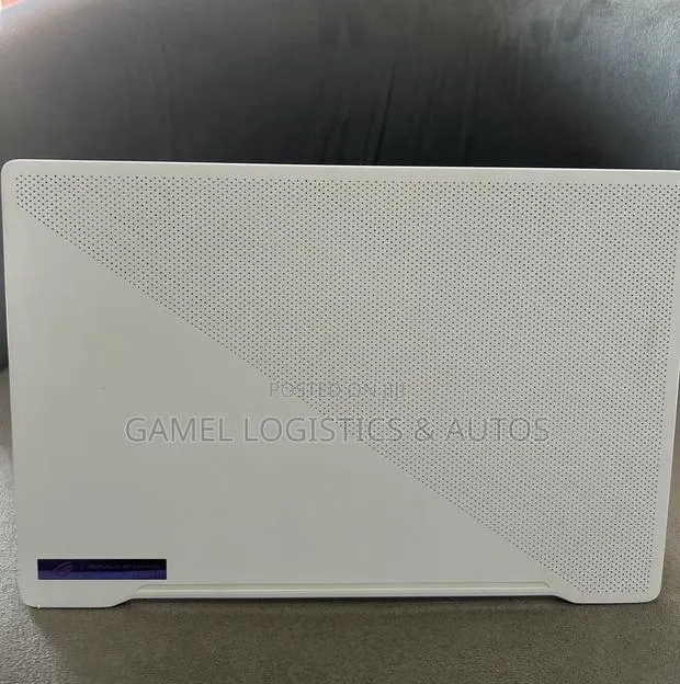 Laptop Asus ROG Zephyrus G14 16GB AMD Ryzen 9 SSD 1T · Photo 1