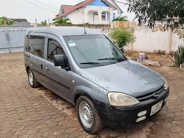 Opel Combo 1.4 2007 Gray · Photo 1