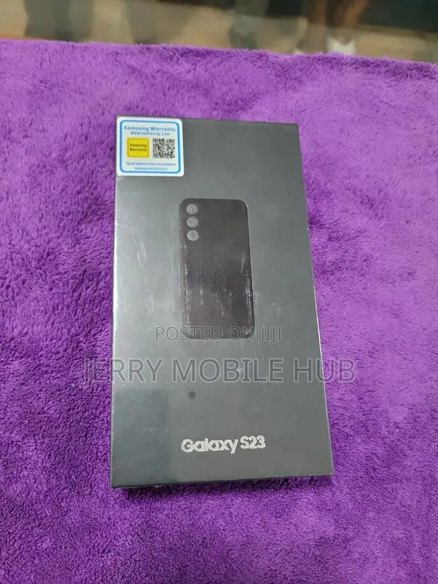 New Samsung Galaxy S23 128 GB Silver · Photo 1