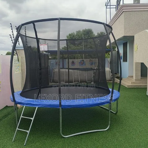 Trampoline 10ft Curve · Photo 3