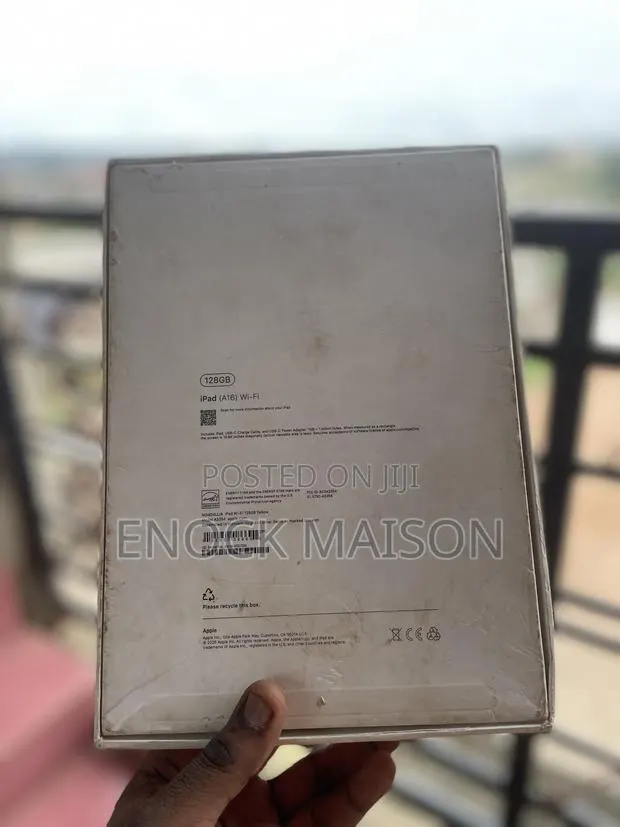Apple iPad (2025) 128 GB Yellow · Photo 1
