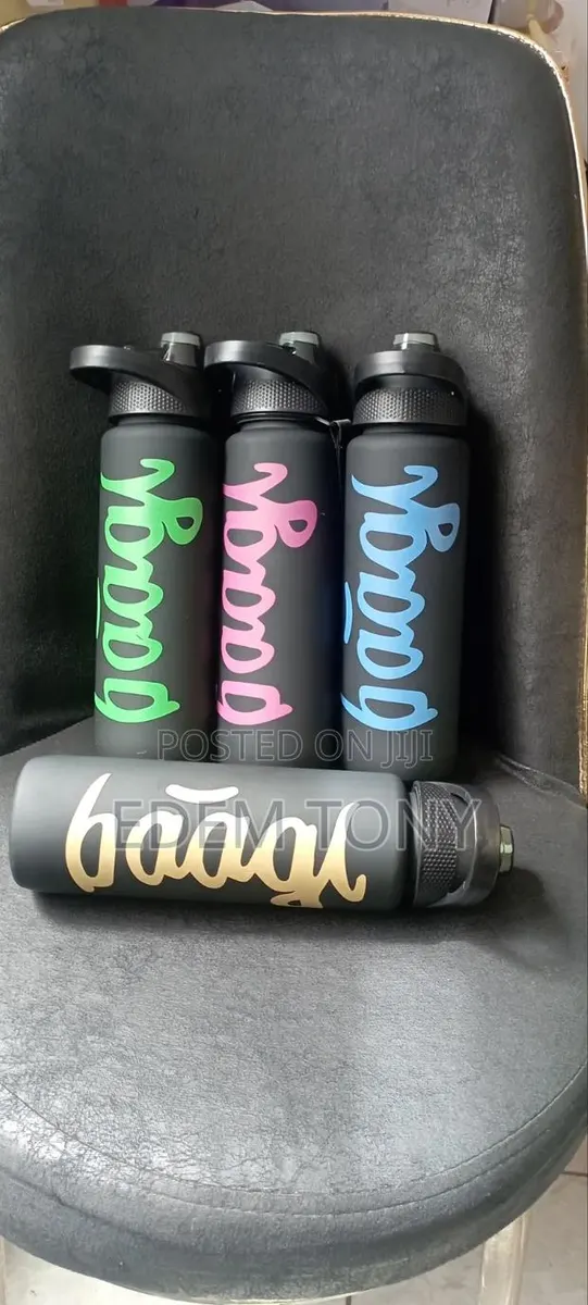 Baagl 1000ml Water Bottle. · Photo 1
