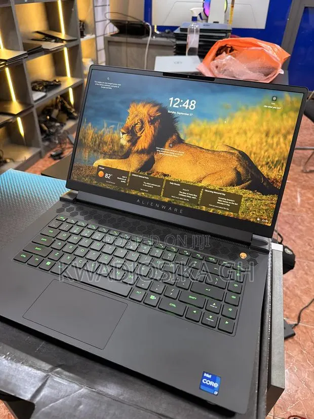 Laptop Alienware M15 R7 64GB Intel Core i7 SSD 3T · Photo 1