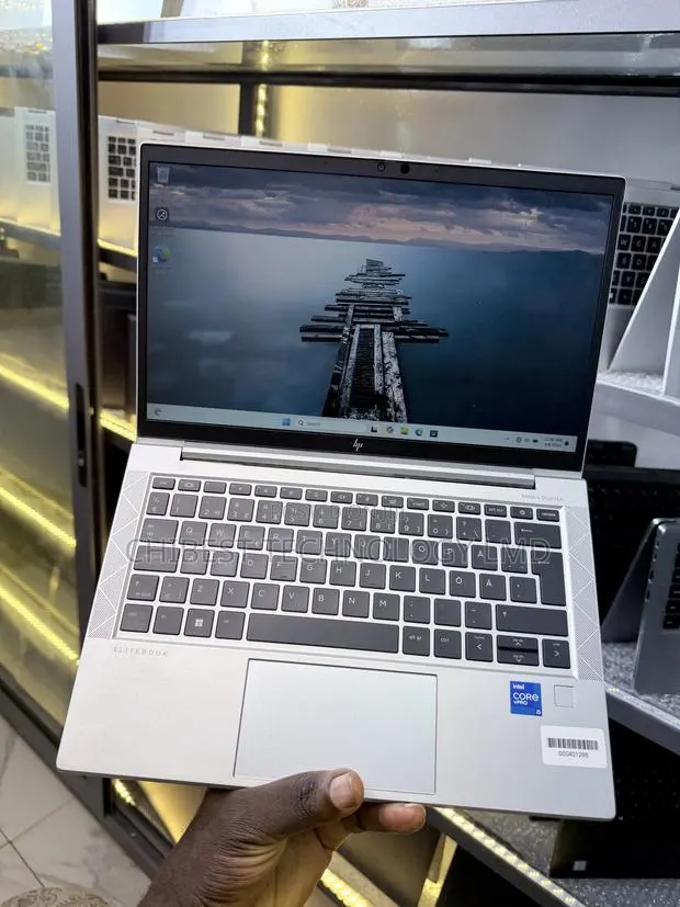 Laptop HP EliteBook 830 G8 8GB Intel Core i5 SSD 256GB