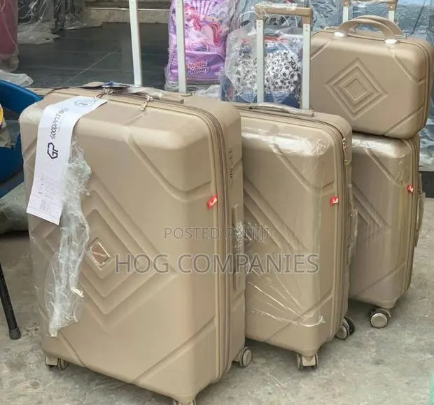 4 PCS Set Multifunctional Suitcase Luggage Travel Bag · Photo 1