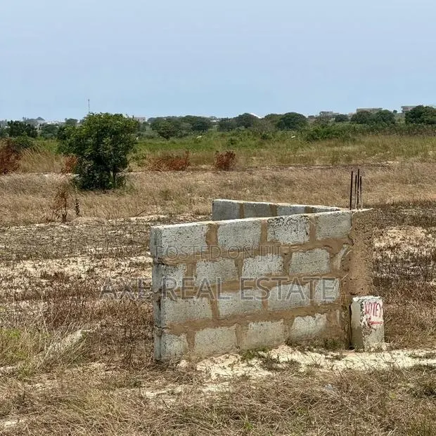 Incentives on Lands - Already Registered! New Ningo Prampram · Photo 1