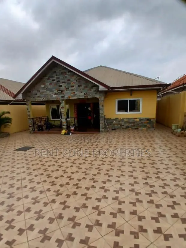 4bdrm House in Pokuase for rent · Photo 1