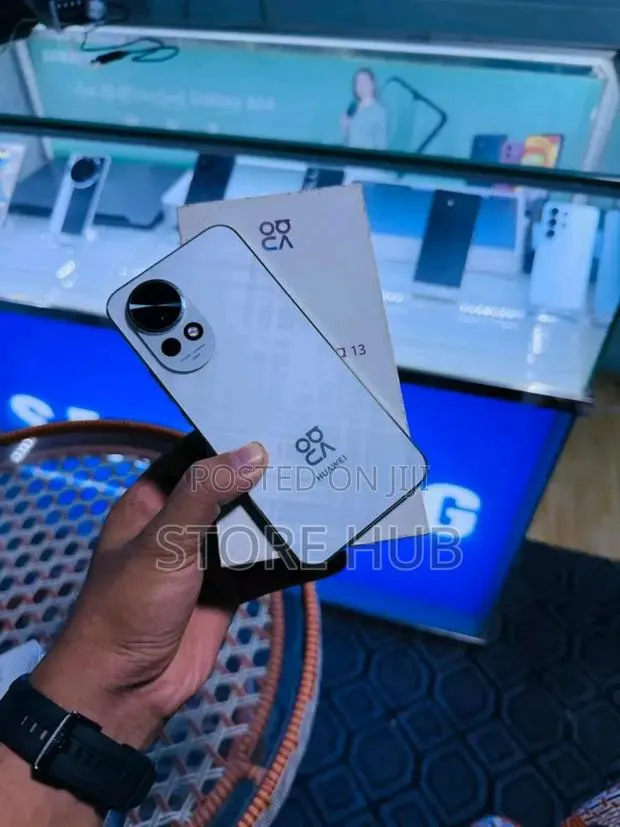 New Huawei nova 13 Pro 512 GB Gray · Photo 1