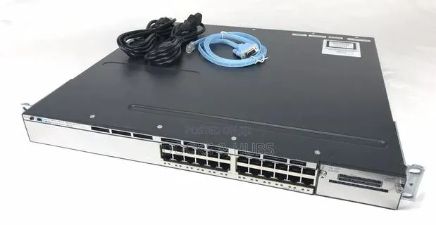 Cisco Catalyst 3750-X 24 Port Poe+ Ip Base ( Ws-C3750x-24p-S) · Photo 1