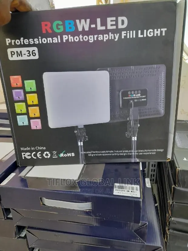 Rgb W-led Studio Light · Photo 1