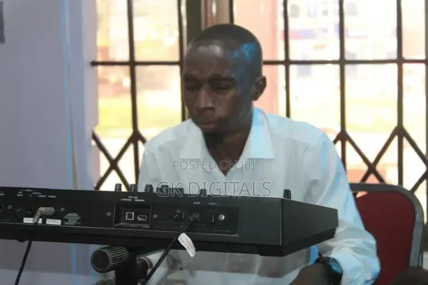 Learn Keyboard Fast: Private/Group Training – Skilled Tutor in Accra · Photo 1