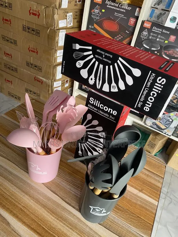Kitchen Ladles Set With Storage · Photo 1