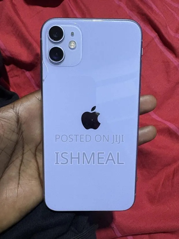Apple iPhone 11 128 GB Purple · Photo 1