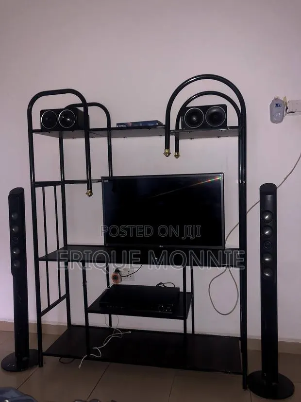 Nice Beautiful Iron TV Stand for Sell · Photo 1