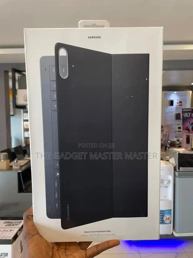 Book Cover Keyboard for Samsung Galaxy Tab S11 Ultra · Photo 1