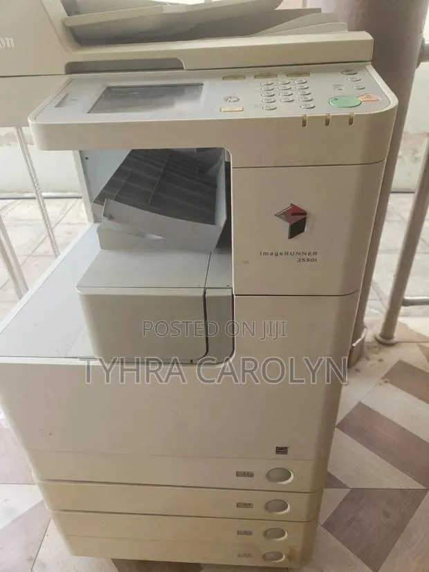 Canon imageRUNNER 2530i Photocopier With Four Paper Trays · Photo 1