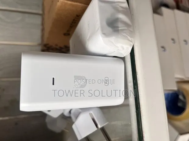 Poe Adapter 48v Ubiquity · Photo 1
