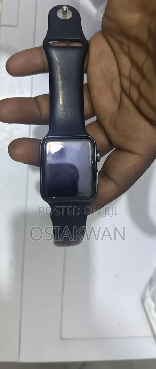 Apple Watch Series 3 · Photo 1