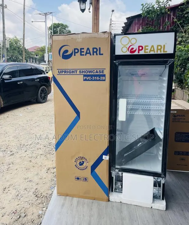 Pearl PVC-316-2b Single Door Display Refrigerator. · Photo 1