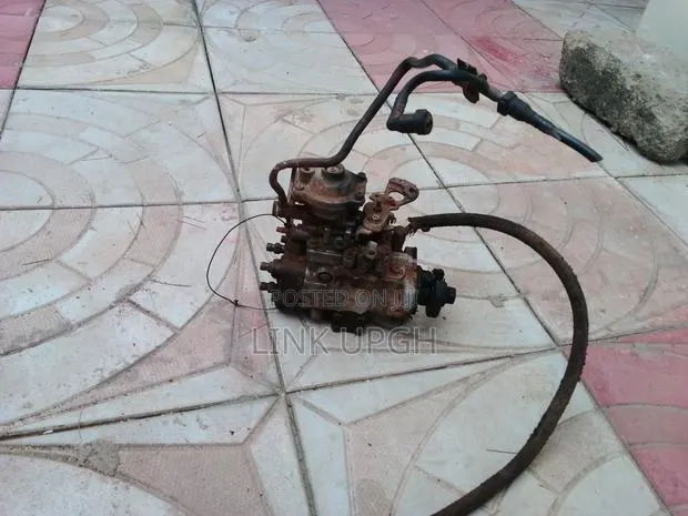 Ford Transit Diesel Injection Pump – Original Manual Pump for Sale · Photo 1