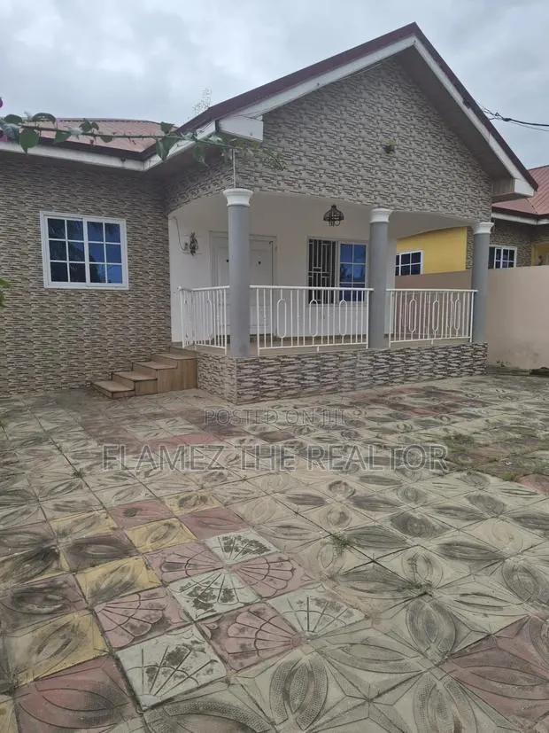 3bdrm House in Wachid Estate Area, Amasaman for rent · Photo 1