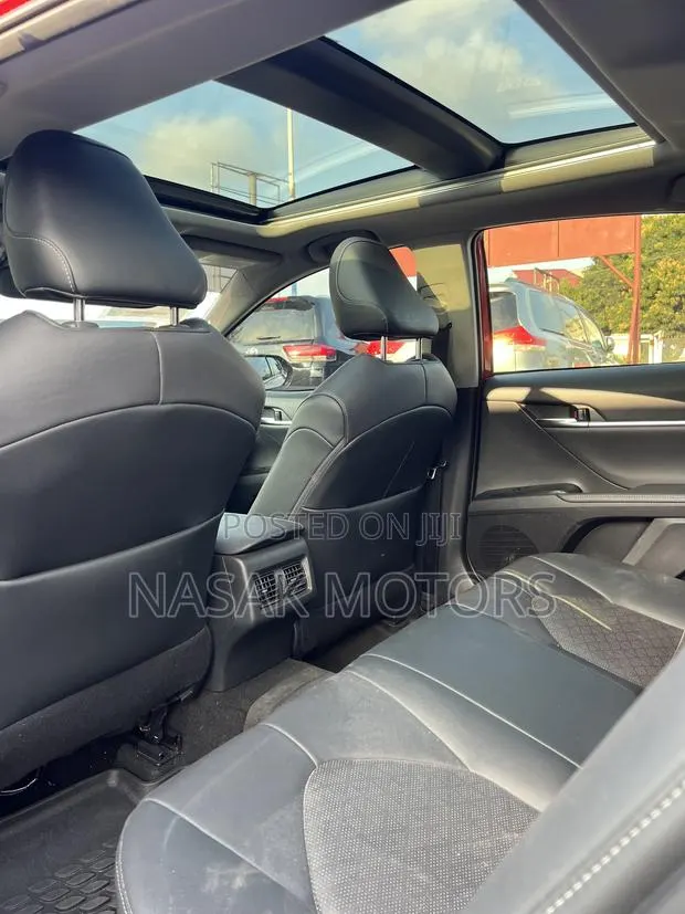 Toyota Camry XSE 2021 Red · Photo 1