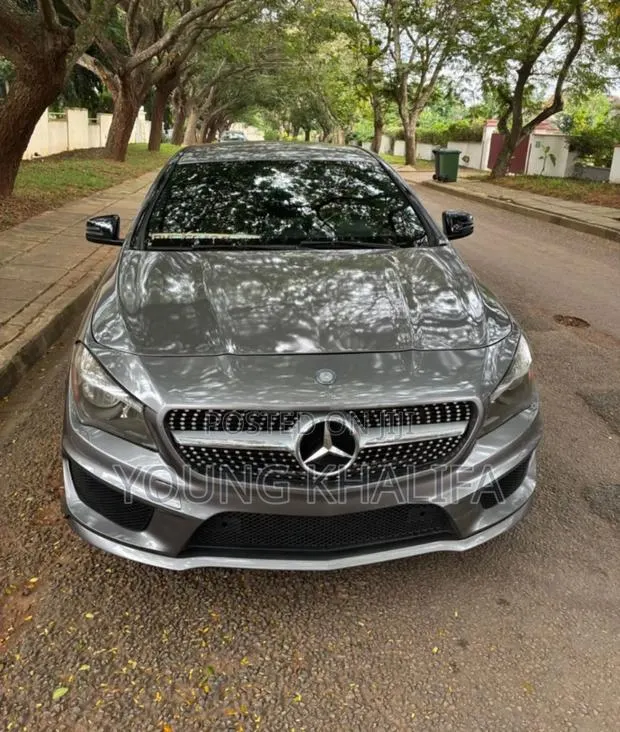 Mercedes-Benz CLA-Class 2019 Gray · Photo 1