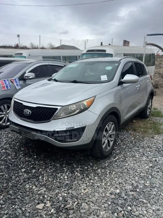 Kia Sportage LX 4dr SUV (2.4L 4cyl 6A) 2016 Silver · Photo 4