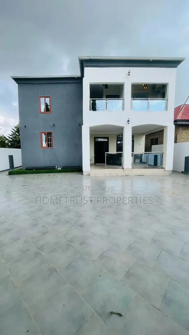 Furnished 6bdrm Duplex in Ablekuma Ga Odumase, Pentecost for sale · Photo 1