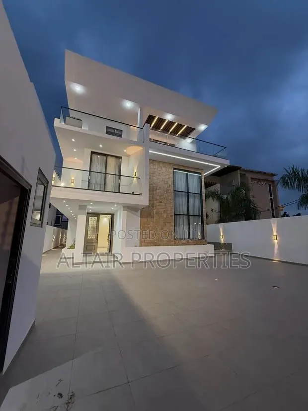 Furnished 5bdrm House in Accra Metropolitan for sale · Photo 1