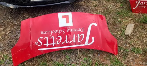 Yaris/Vitz Bonnet · Photo 1