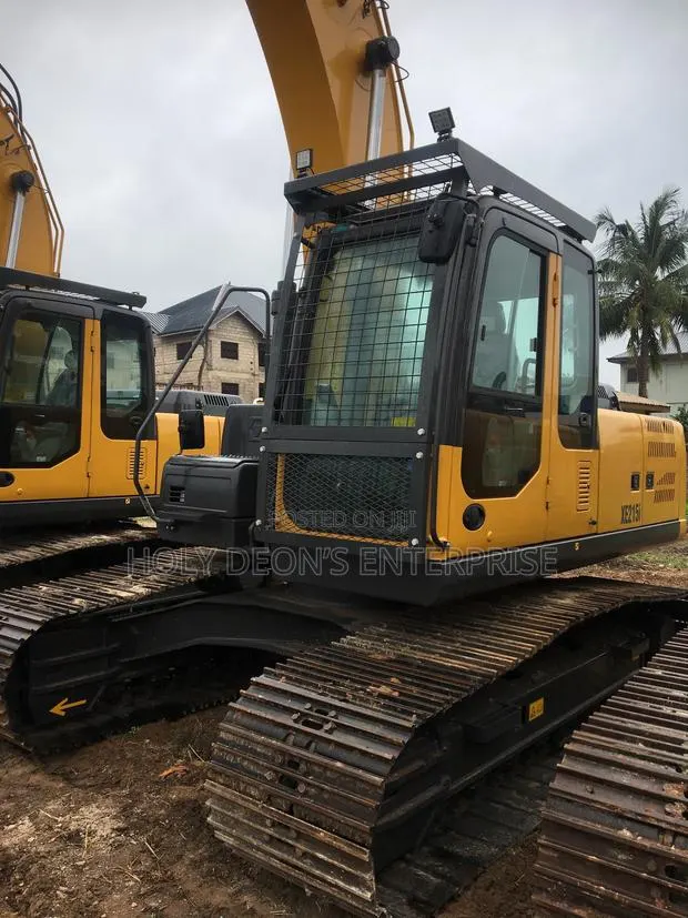 XCMG 21-Ton Hydraulic Excavator · Photo 1