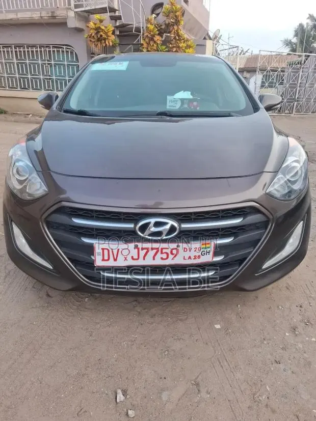 Hyundai Elantra Sport Sedan FWD (2.0L 4cyl 6A) 2016 Brown · Photo 1
