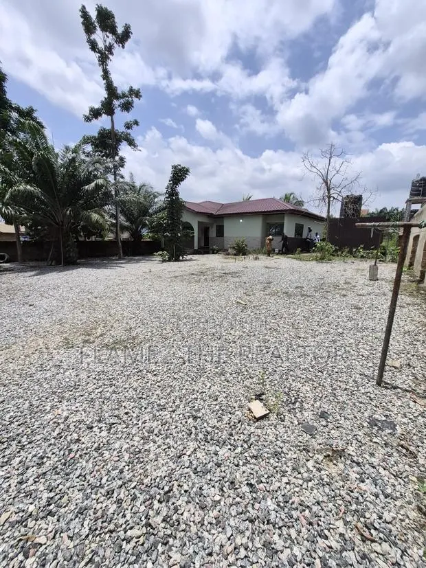 3bdrm House in Damas 2, Amasaman for sale · Photo 1