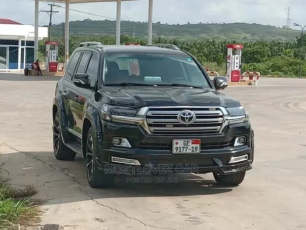 Car Rental Service. Rent a V8. Landcruiser V8 for Rent · Photo 1