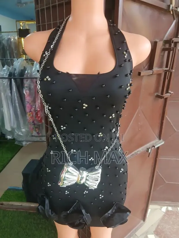 Nice Club Girl · Photo 1