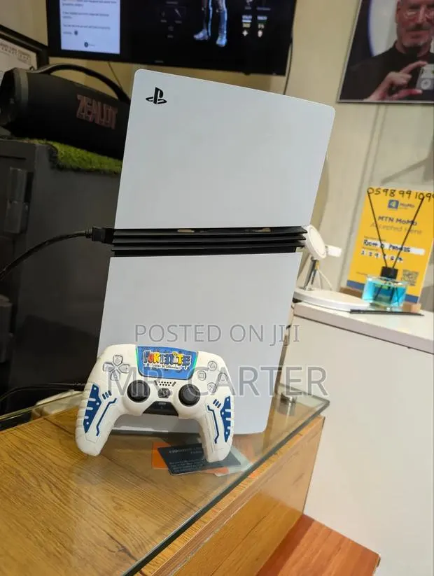 Sony PlayStation 5 Pro · Photo 1