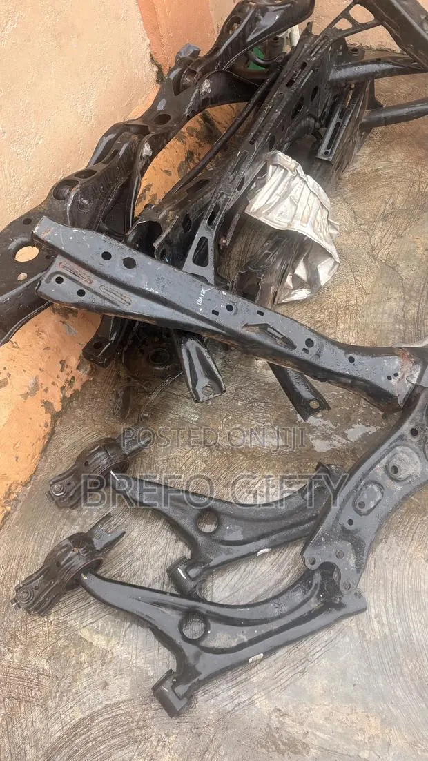 Honda Civic Lower Arm 2016-2020 · Photo 1