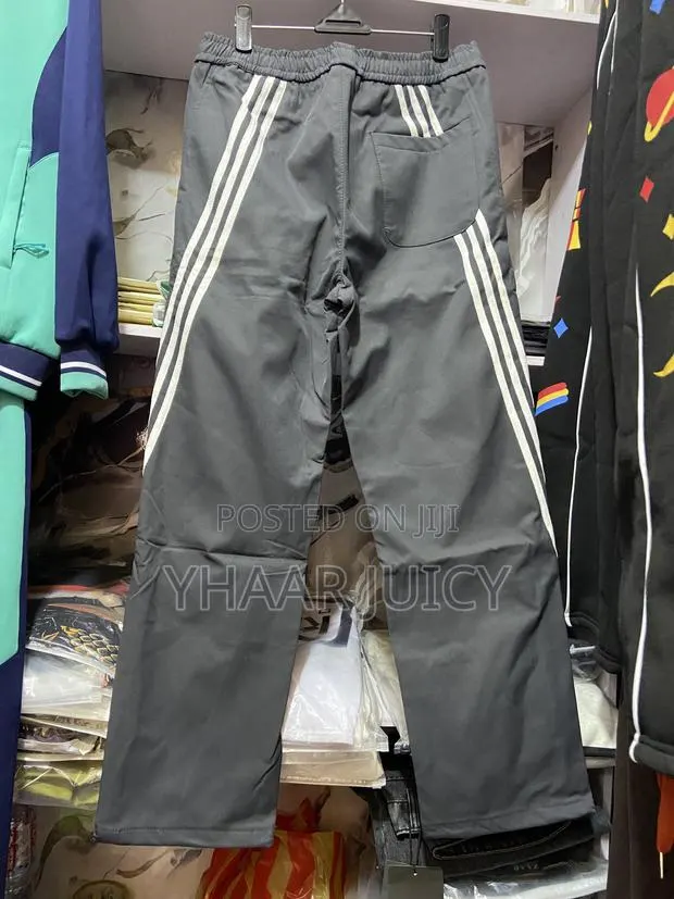 Adidas Jogger Pants · Photo 1