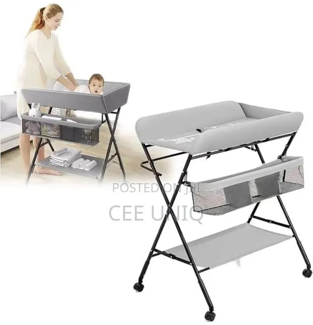 Baby Diaper Changing Station or Table · Photo 1